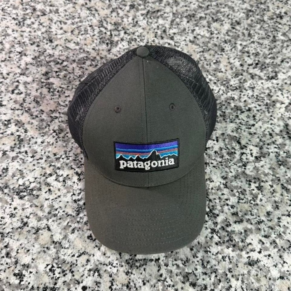Patagonia Grey‎ P-6 Logo Trucker Hiking Sportswear Hat One Size